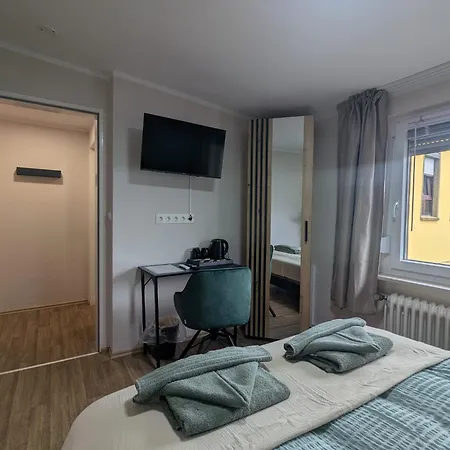 Apart-hotel Step In !